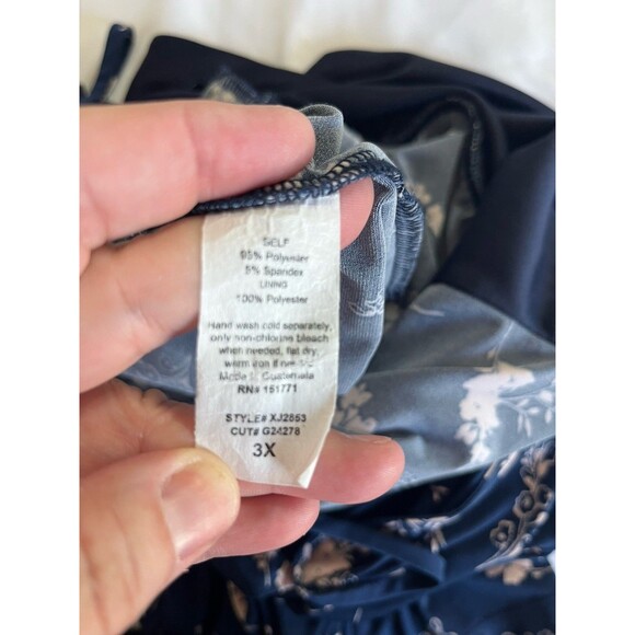 Gilli Jumpsuit 3x Navy Blue Floral Sleeveless Boho - Picture 8 of 8